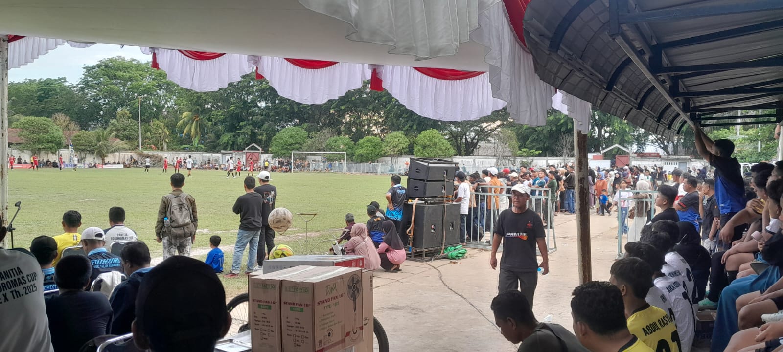 Ajang final Turnamen sepakbola Fogoromaa cup X digelar di Lapangan Gabsis.