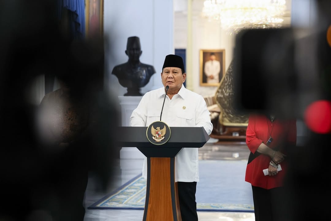 Presiden Prabowo Subianto memberikan keterangan di Istana Merdeka, Jakarta, Minggu (31/8/2025).