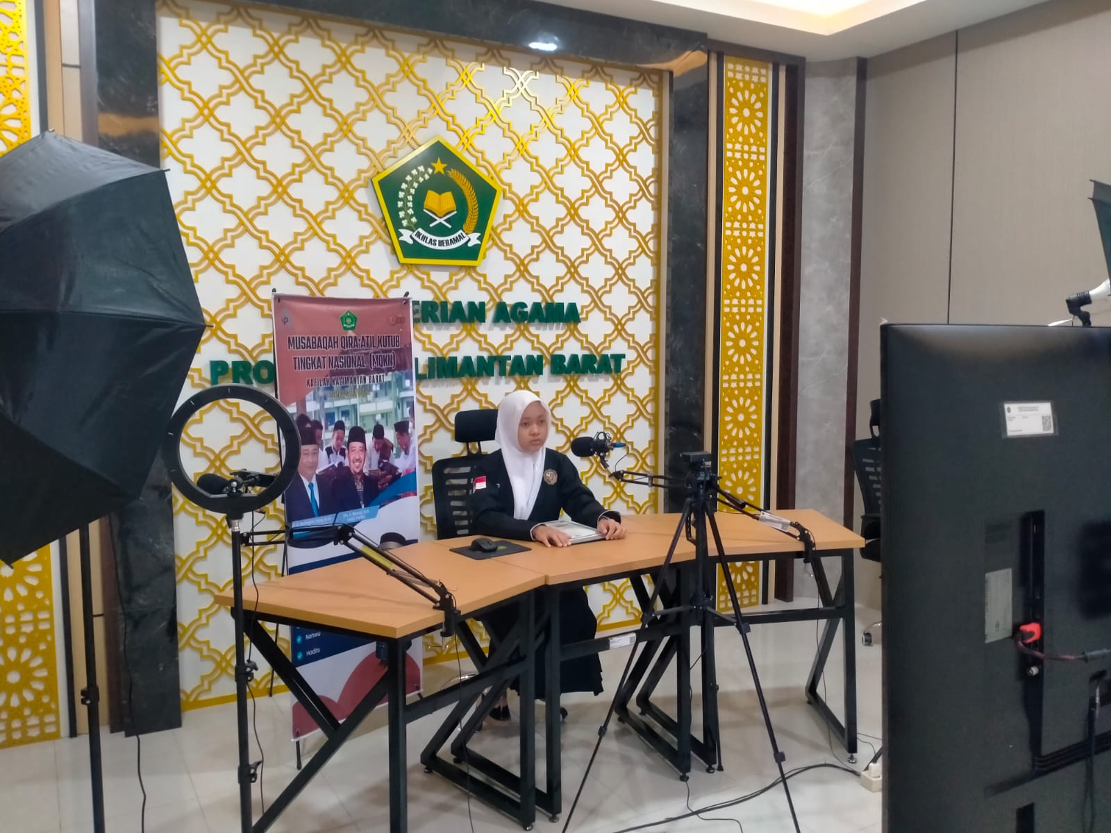 Elyfa Bariza, santri Kalbar saat tampil di babak penyisihan MQKN 2025, Rabu (3/9).
