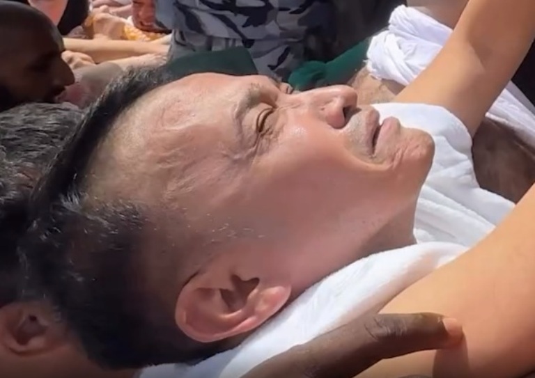 Artis Ruben Onsu tak kuasa menahan air mata saat mencium hajar aswad.