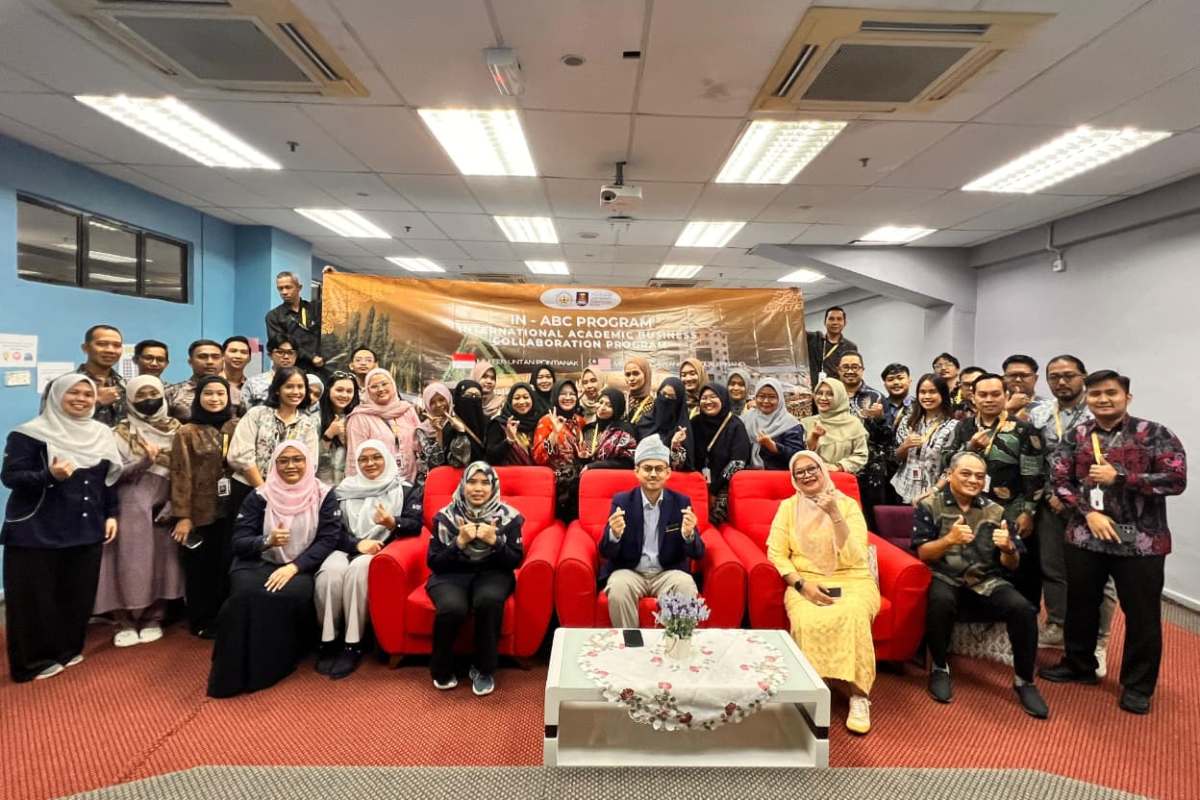 Kegiatan Academic Community mahasiswa PS-MM Angkatan 52 FEB Untan bersama Universiti Teknologi MARA (UiTM) Pulau Pinang, Malaysia.