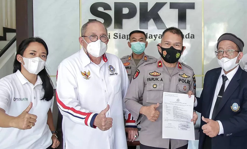 Ilustrasi Petugas SPKT Polri menerima laporan kehilangan dari masyarakat.