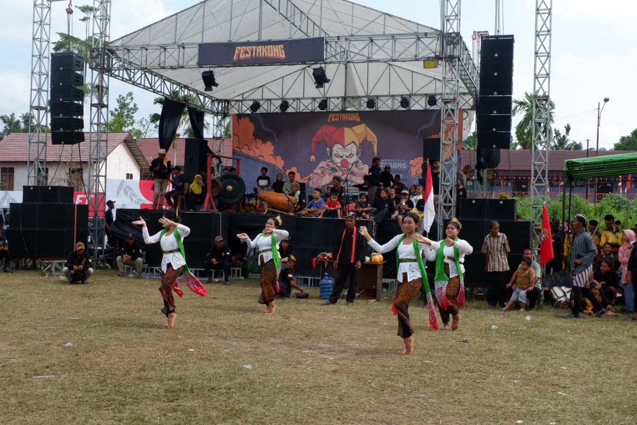FESTAKONG: Penampilan kesenian tari dalam kegiatan Festakong 2025