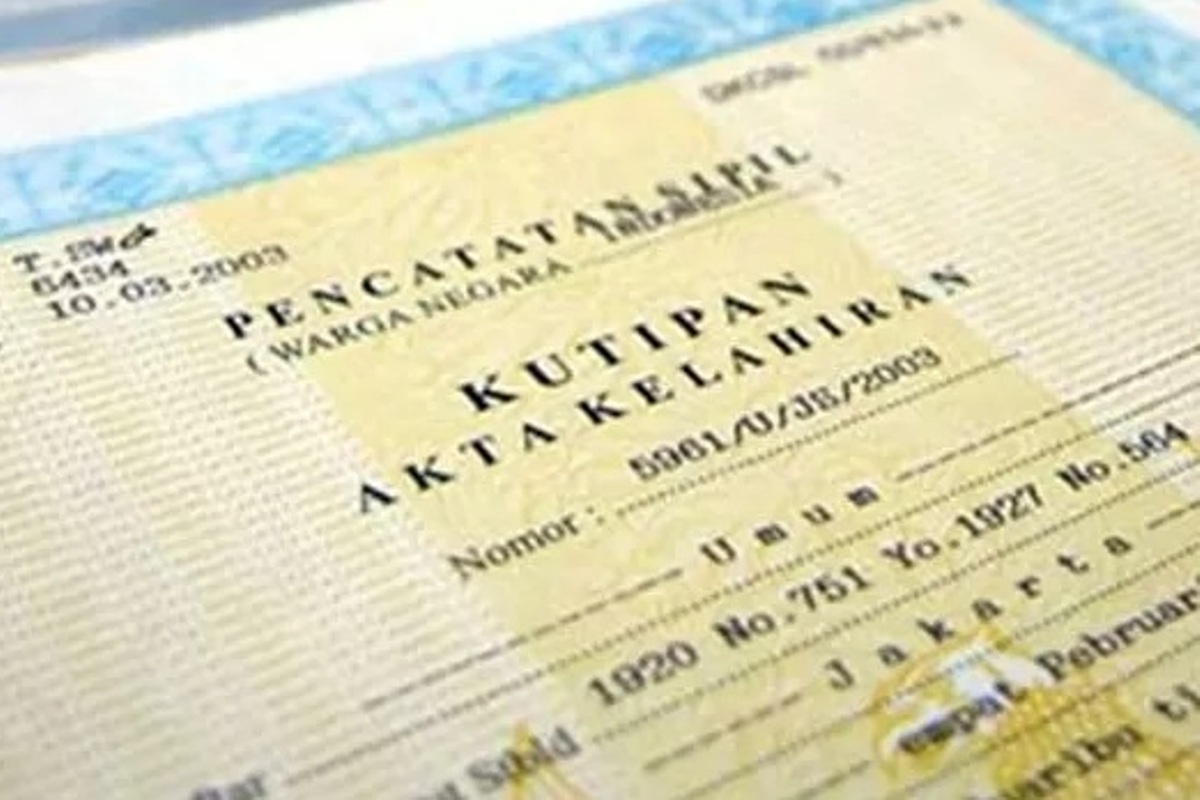 Cara mudah membuat akta kelahiran secara online.