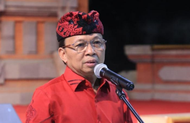 Gubernur Bali, I Wayan Koster angkat bicara terkait kerugian yang dialami para pedagang imbas bencana banjir di Kota Denpasar. (Foto: Dok. DPD PDIP Provinsi Bali)
