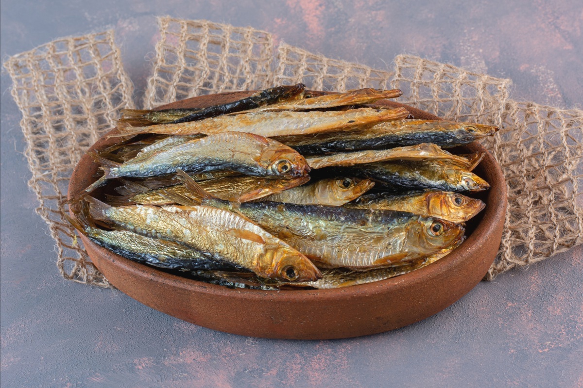 Hati-hati mengonsumsi ikan asin secara berlebihan, dapat menyebabkan penyakit berbahaya hingga kanker.