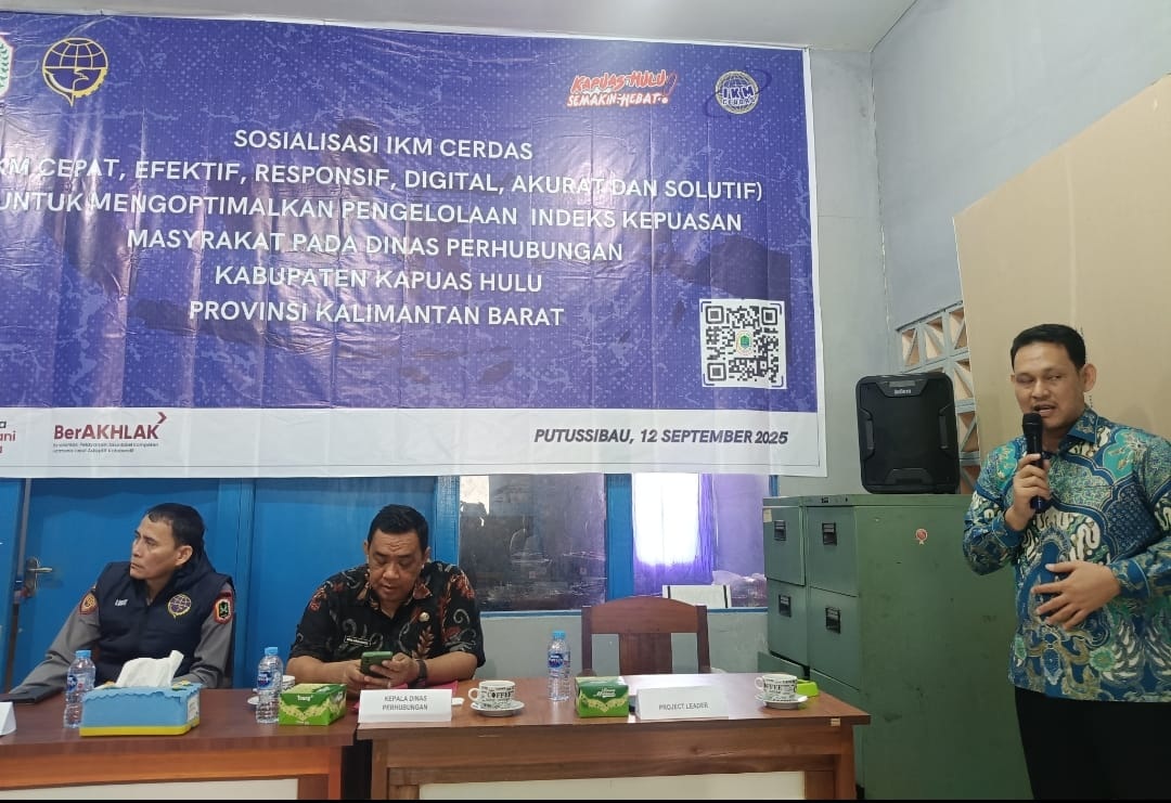BUKA: Sekretaris Dishub Kapuas Hulu, Dini Ardianto, membuka sosialisasi inovasi IKM CERDAS bersama pengusaha, organisasi, dan media di Putussibau.