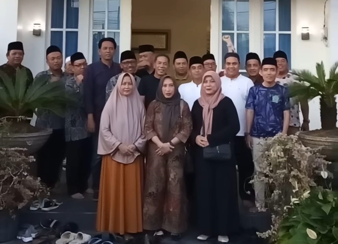 PENGINAPAN: Wabup Ketapang, Jamhuri Amir, menyambangi penginapan Kafilah Ketapang.