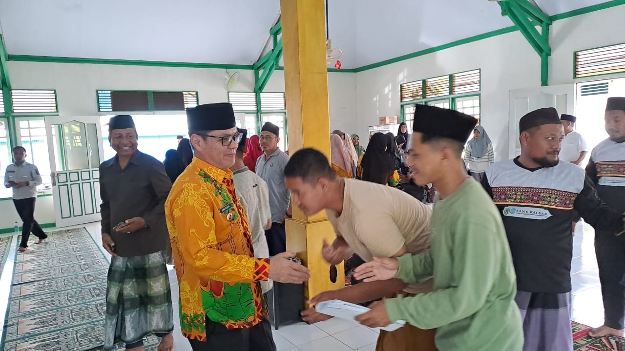 KAFILAH: Bupati Kayong Utara, Romi Wijaya, mengunjungi homestay kafilah Kayong Utara.
