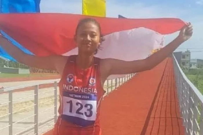 Kaytea Ebri Safitri Atlet lompat jauh asal Pontianak yang pernah memperkuat Indonesia di kejuaraan atletik internasional.