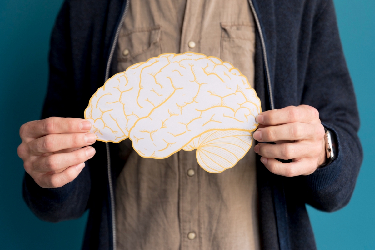 Cara mencegah penuaan otak atau brain aging dengan mengubah kebiasaan sehari-hari.
