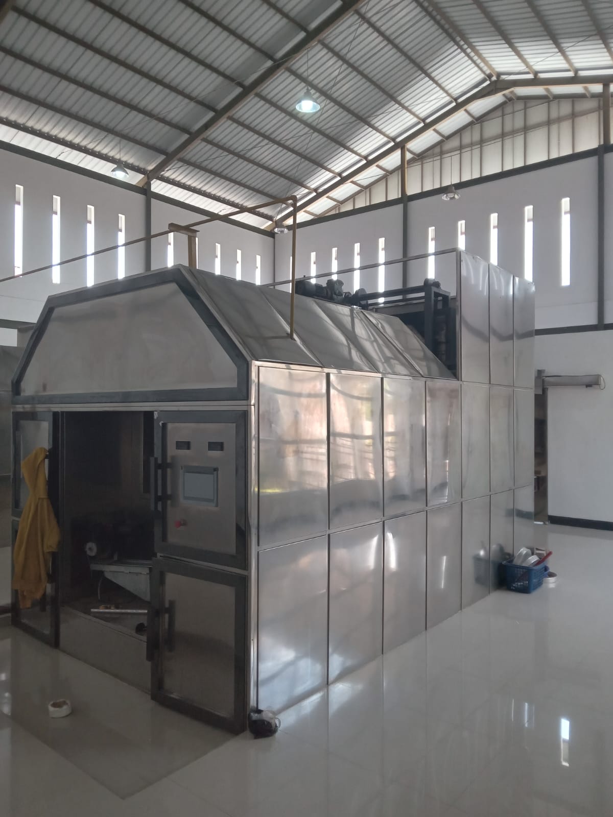 Fasilitas krematorium modern Yayasan Bhakti Suci Pontianak di Jalan Khatulistiwa Km 5, Pontianak Utara, siap melayani 24 jam dengan dua mesin kremasi canggih.