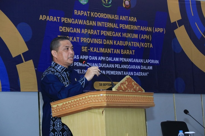 SAMBUTAN: Gubernur Kalbar Ria Norsan membuka Rakor APIP dan APH se-Kalimantan Barat di Gedung Adhyasta Utama Inspektorat Provinsi Kalbar.