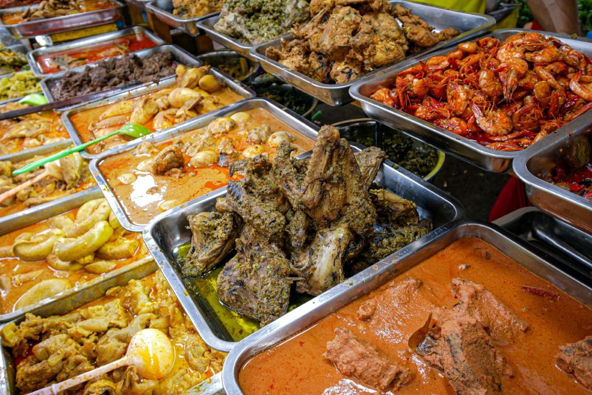 Ilustrasi masakan padang.