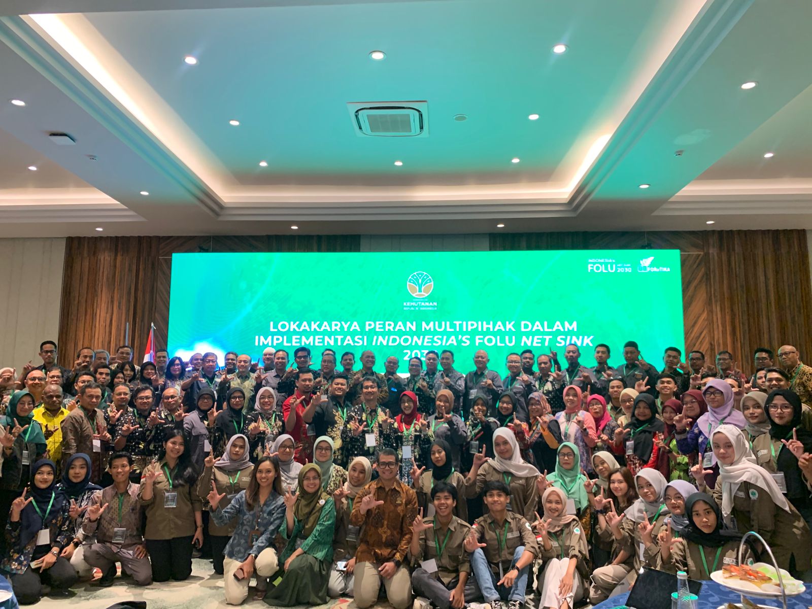 Peserta lokakarya multipihak bahu-membahu dukung implementasi Indonesia&rsquo;s FOLU Net Sink 2030 di Mataram.