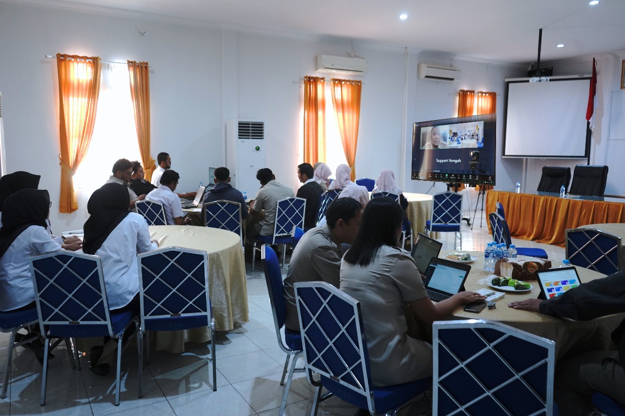 Kantor PertanahanKabupaten Kubu Raya menyelenggarakanPelatihan dan SosialisasiPeralihan Elektronik sertaAntrean Online.