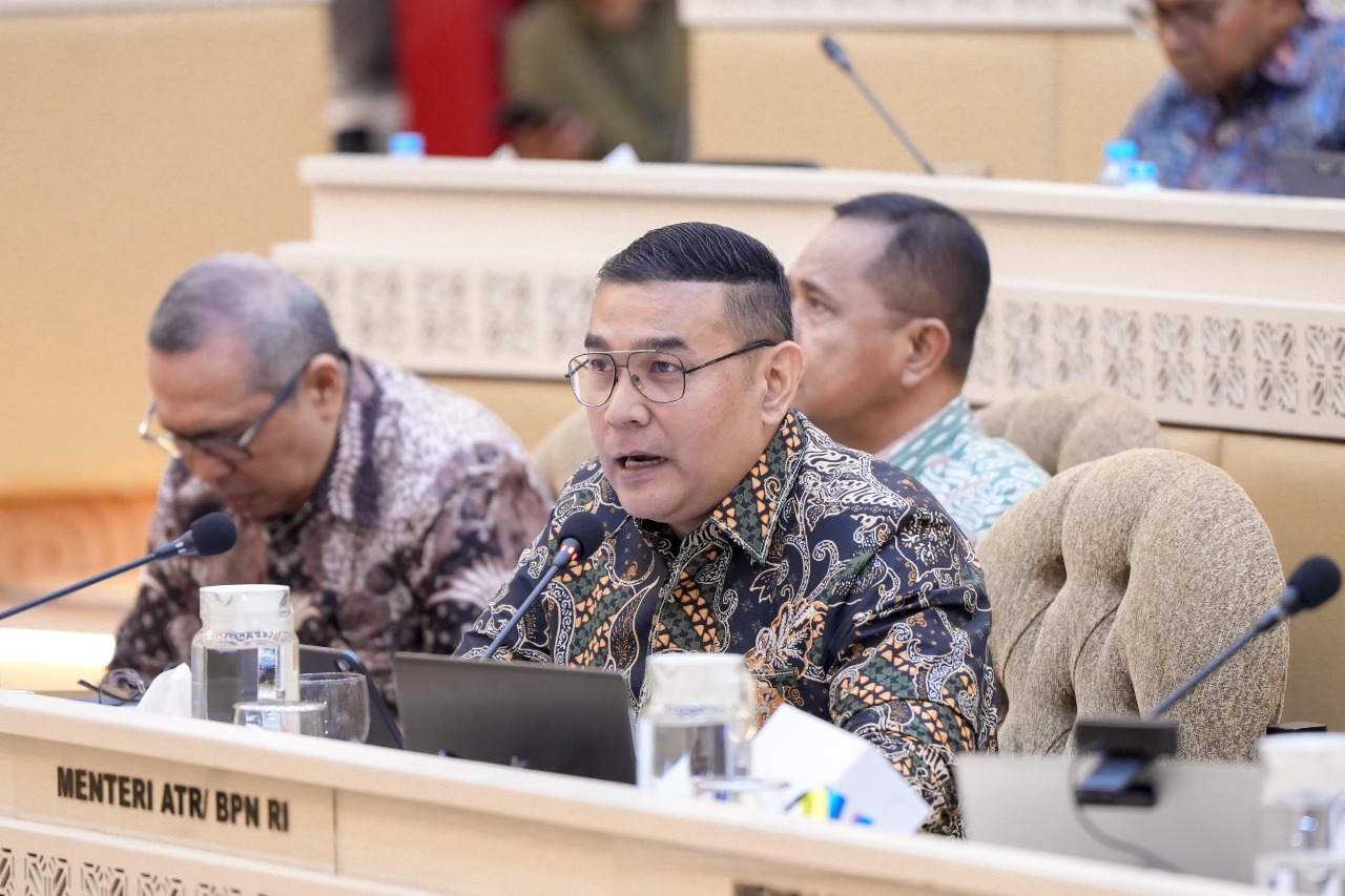 Ossy Dermawan, saat Rapat Dengar Pendapat (RDP) bersama Dewan Perwakilan Rakyat Republik Indonesia (DPR RI).