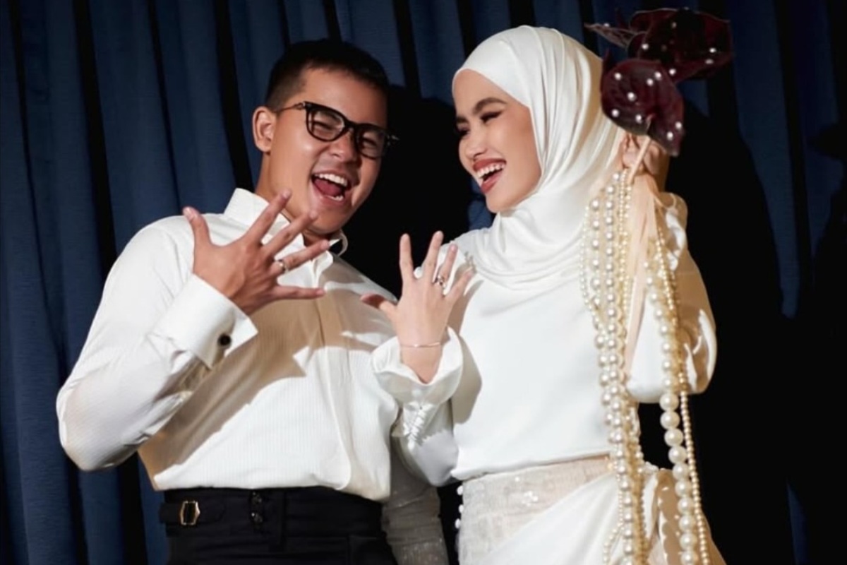 Sashfir dan suami.