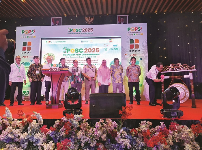 PERKEBUNAN: Temu petani dengan distributor pertanian dan perkebunan di Sungai Raya.