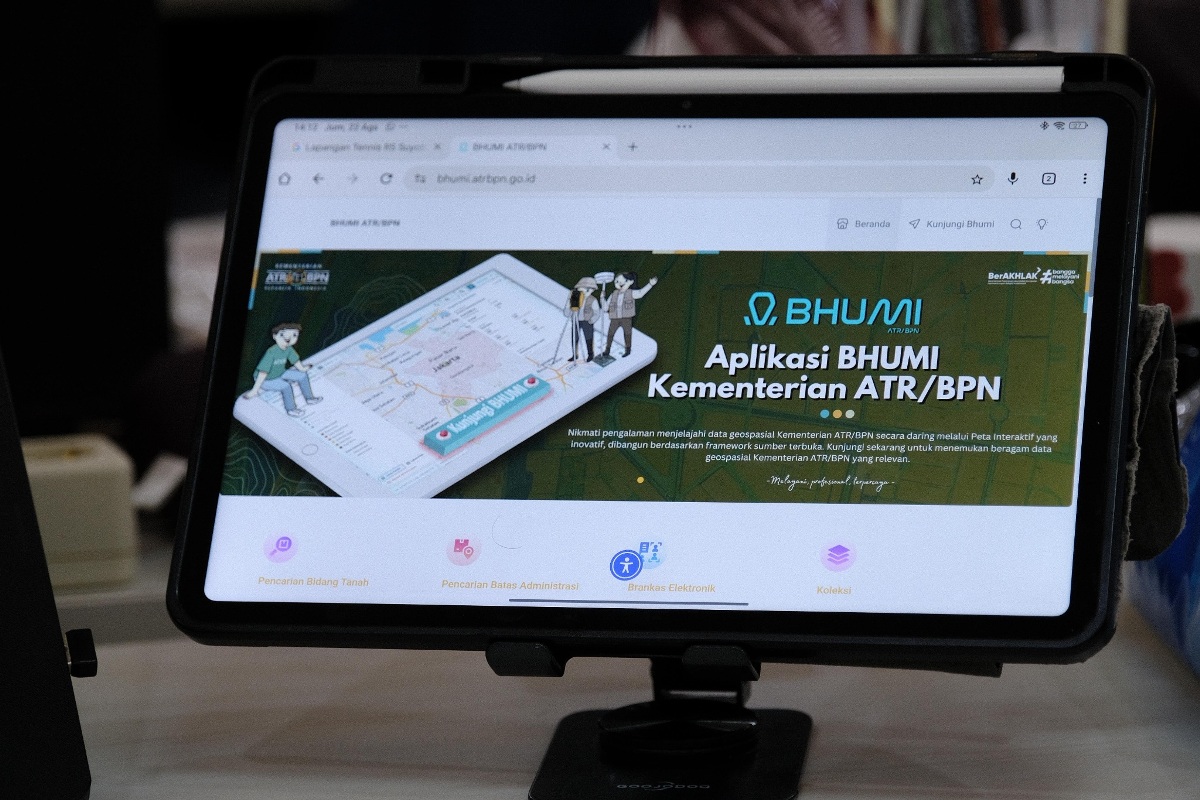 Ilustrasi aplikasi BHUMI ATR/BPN yang dapat digunakan masyarakat untuk mengecek data pertanahan secara resmi.