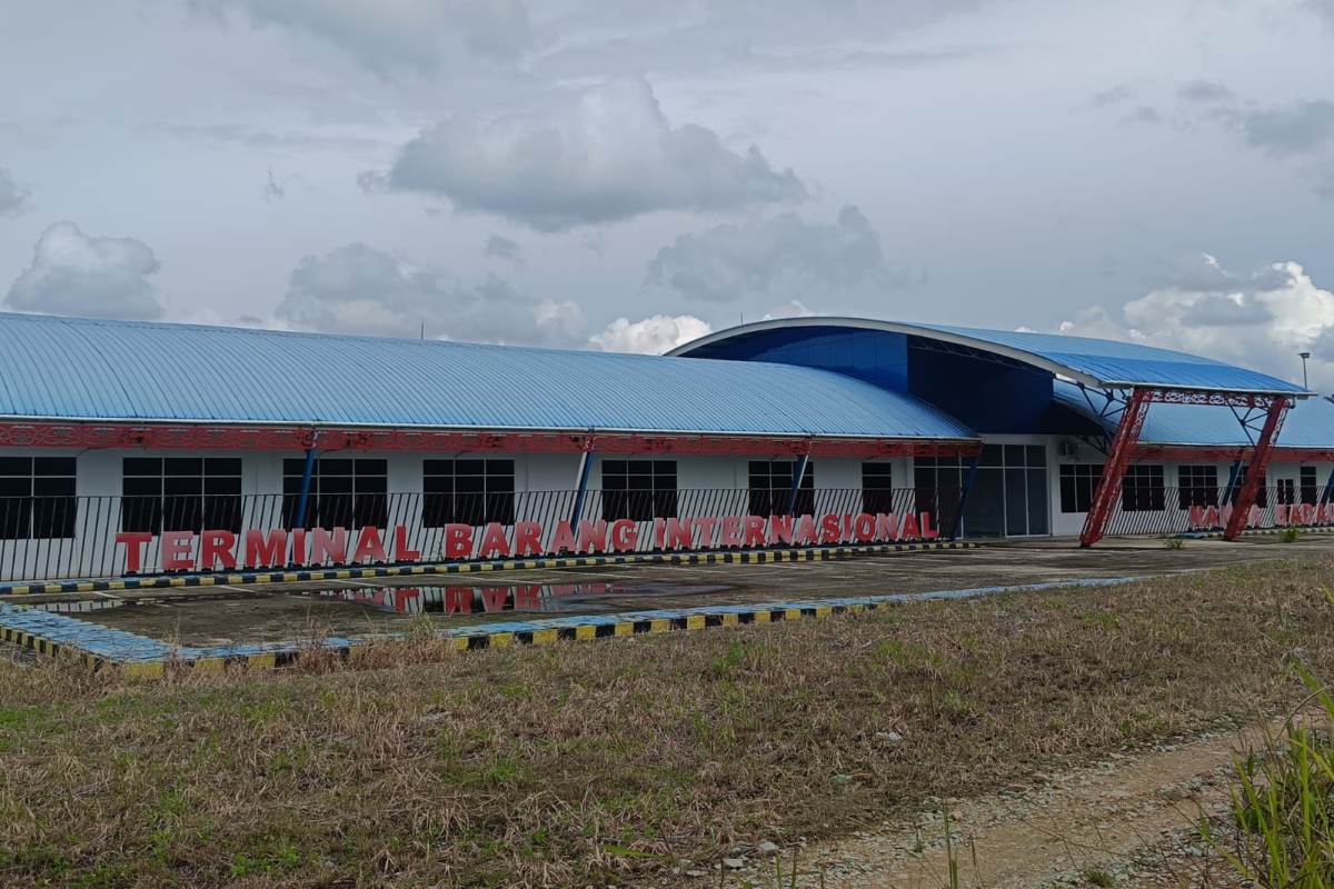 Terminal barang PLBN di Badau yang sudah dibangun bertahun-tahun, hingga kini tak difungsikan.