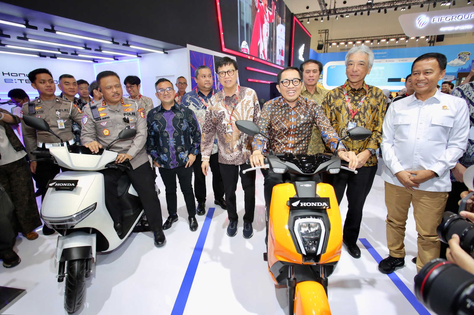 Lini sepeda motor listrik Honda di IMOS 2025.
