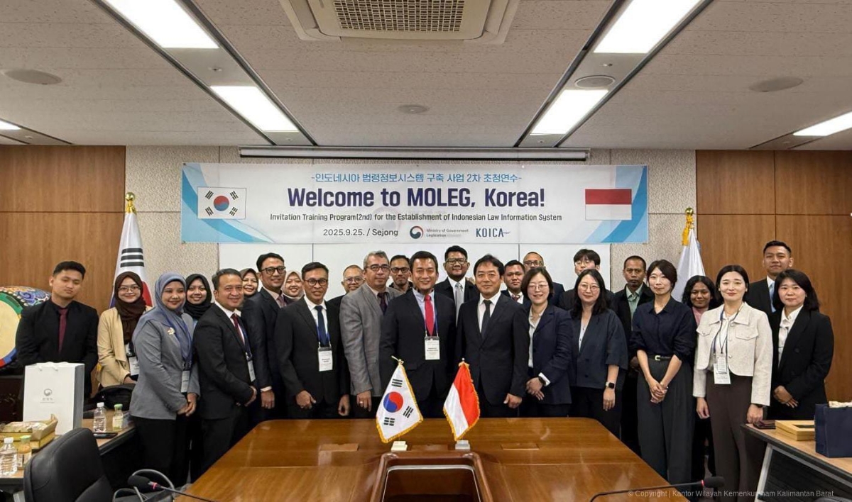 Kanwil Kemenkum Kalbar mengirim delegasi untuk mengikuti Management Course Project for the Establishment of Indonesia Law Information System di Korea.