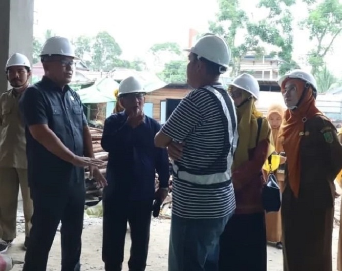 PANTAU: DPRD Kabupaten Sambas pantau proyek pembangunan fasilitas kesehatan di RSUD Sambas.