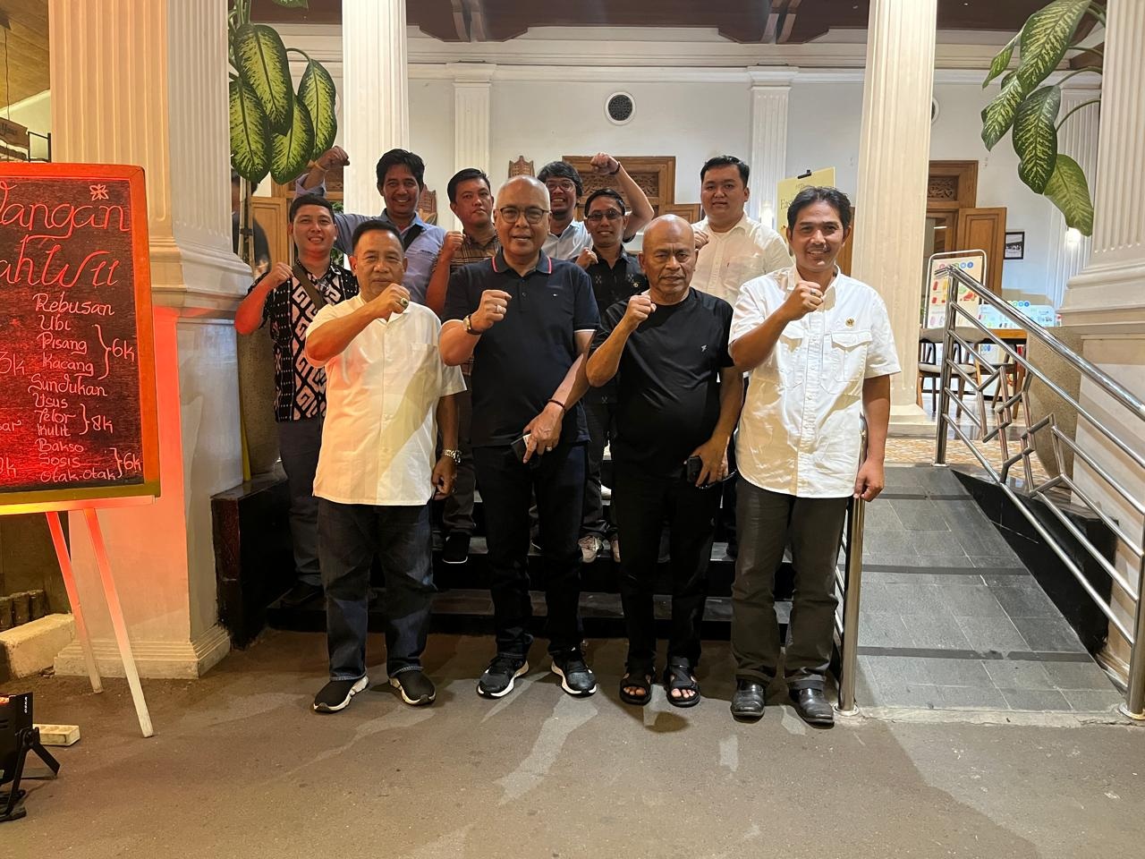 HADIR: Ketua PWI Kapuas Hulu, Taufiq turut hadir bersama rombongan PWI Kalbar dalam pengukuhan pengurus PWI Pusat di Monumen Pers Nasional, Solo, Sabtu (4/10).
