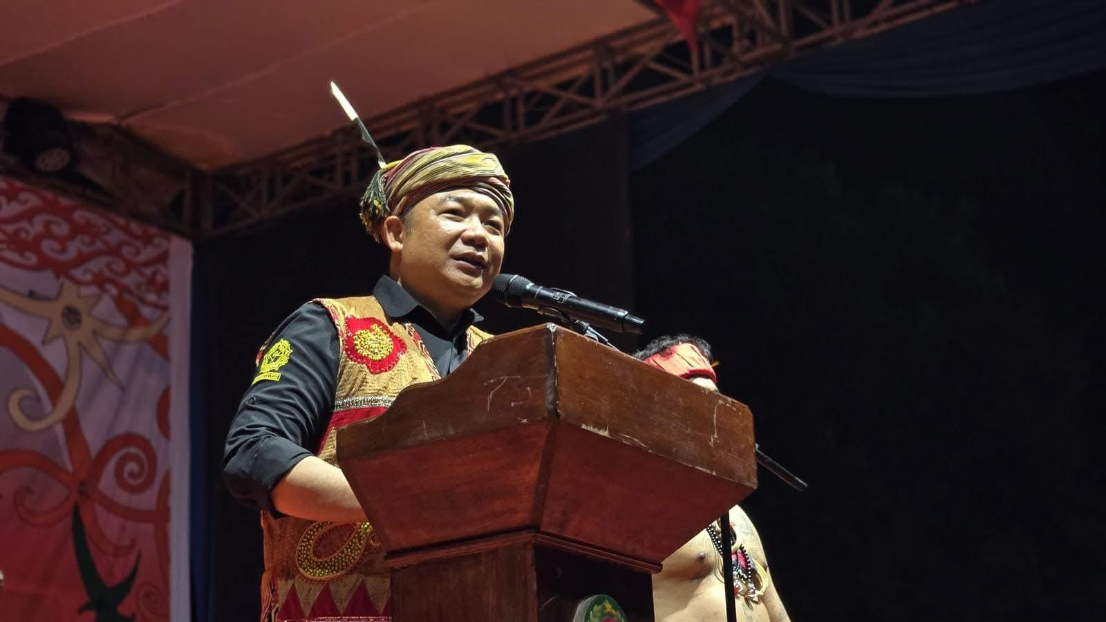 Foto : Bupati Ketapang, Alexander Wilyo