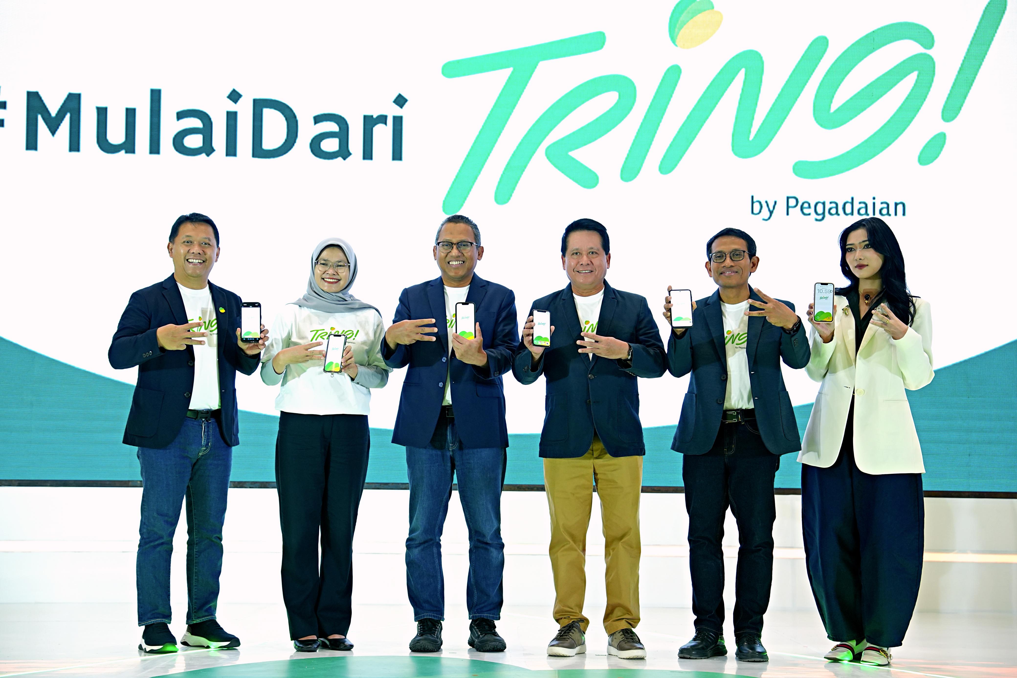 Direktur Utama PT Pegadaian Damar Latri Setiawan bersama CEO Group BRI Hery Gunardi, Komisaris Sudarto, dan Wakil Direktur Utama Budi Wahju Soesilo saat meluncurkan super apps Tring! by Pegadaian di B