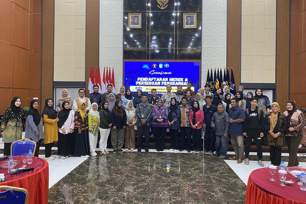 Kanwil Kemenkum Kalbar menggelar sosialisasi pendaftaran merek dan perseroan perseorangan pada rabu (9/10).