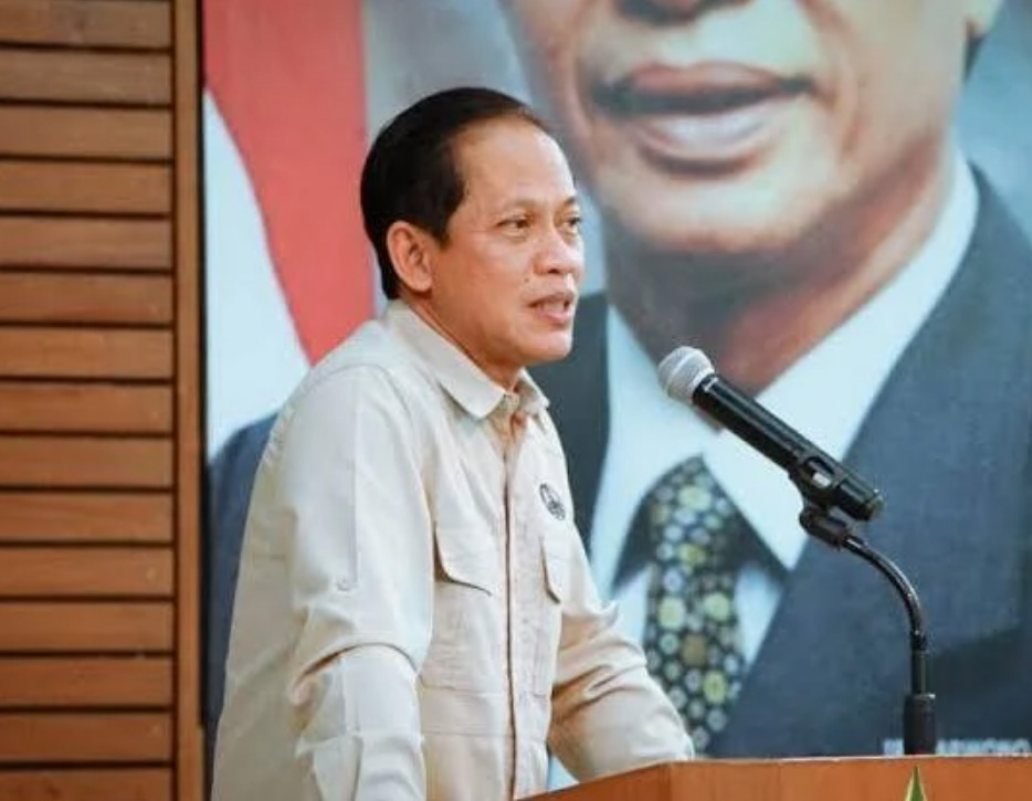 Hanif Faisol Nurofiq