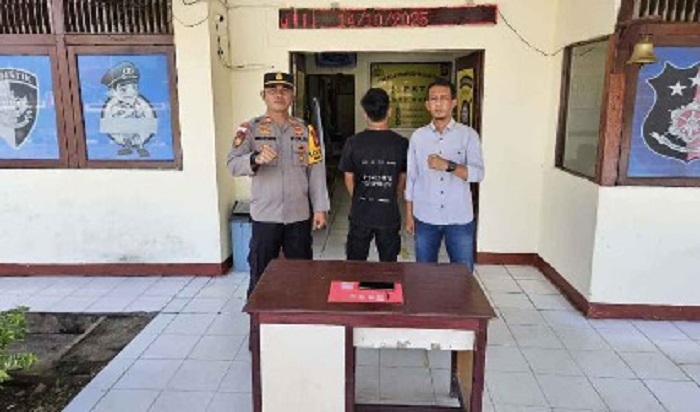 DITANGKAP: Polsek Meliau menangkap MH yang diduga menyimpan narkotika jenis sabu di Dermaga Meliau.