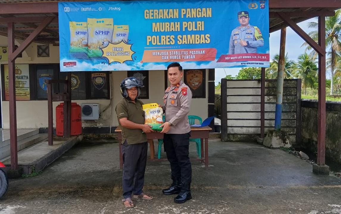 PANGAN MURAH: Kegiatan pelaksanaan GPM di Mapolsek Semparuk.