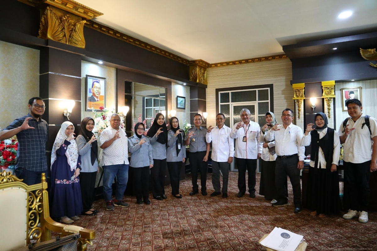 Kanwil Kemenkum Kalbar menggelar audiensi bersama Universitas Tanjungpura terkait persiapan Kegiatan Pelatihan Paralegal Serentak (Parletak) Tahun 2025 pada Senin (20/10).