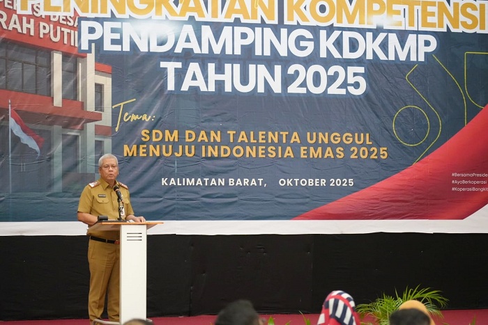 KOPERASI : Sekretaris Daerah Provinsi Kalimantan Barat, dr. Harisson, M.Kes menegaskan pentingnya peningkatan kapasitas pendamping koperasi untuk memastikan Koperasi Merah Putih.