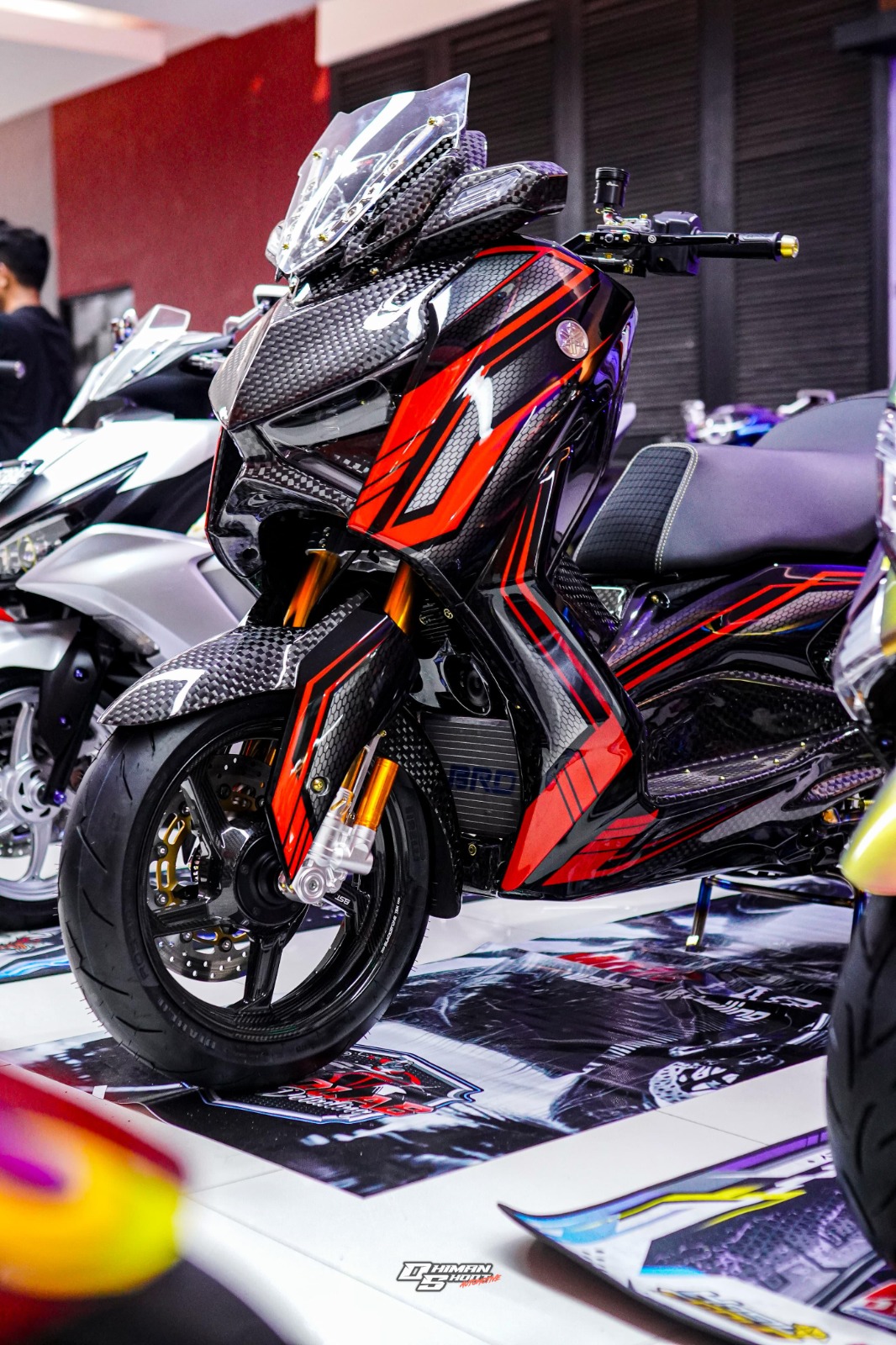 Modifikasi MAXI Yamaha dengan desain keren dan detail premium di CustoMAXI 2025, tampilkan gaya dan performa!