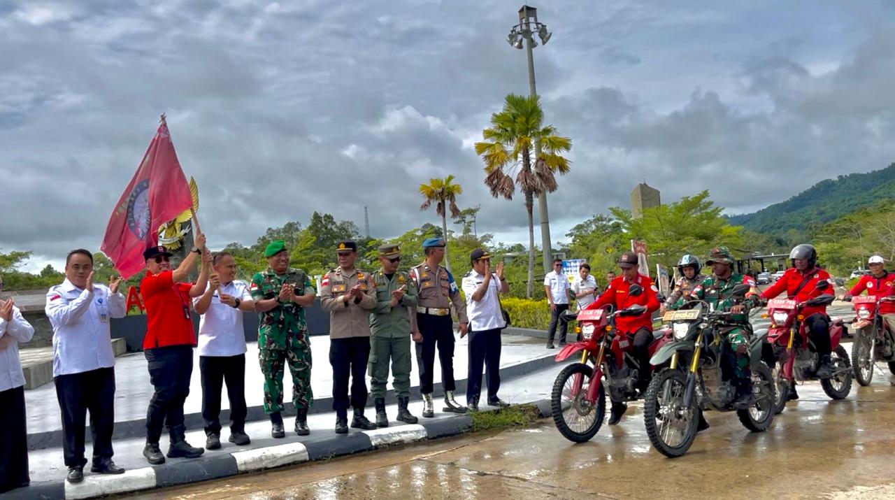Pelepasan tim pemantauan titik karhutla di wilayah perbatasan antar negara di Aruk Sajingan Besar.