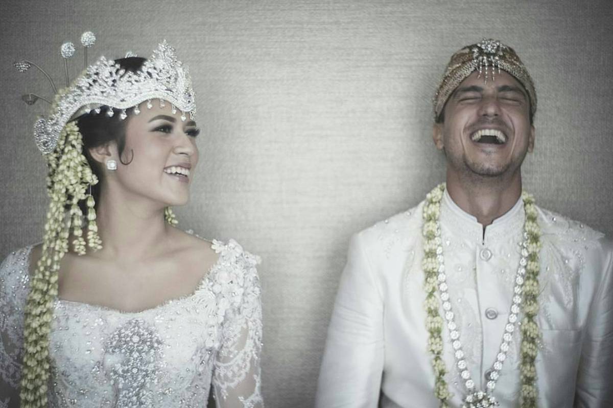 Pasangan Raisa dan Hamish Daud.