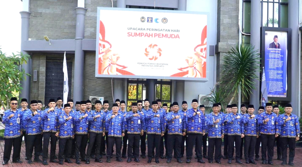 Kanwil Kemenkum Kalbar dan Kanwil Dirjen Imigrasi Kalbar menggelar upacra peringatan Hari Sumpah pemuda pada Senin (28/10).