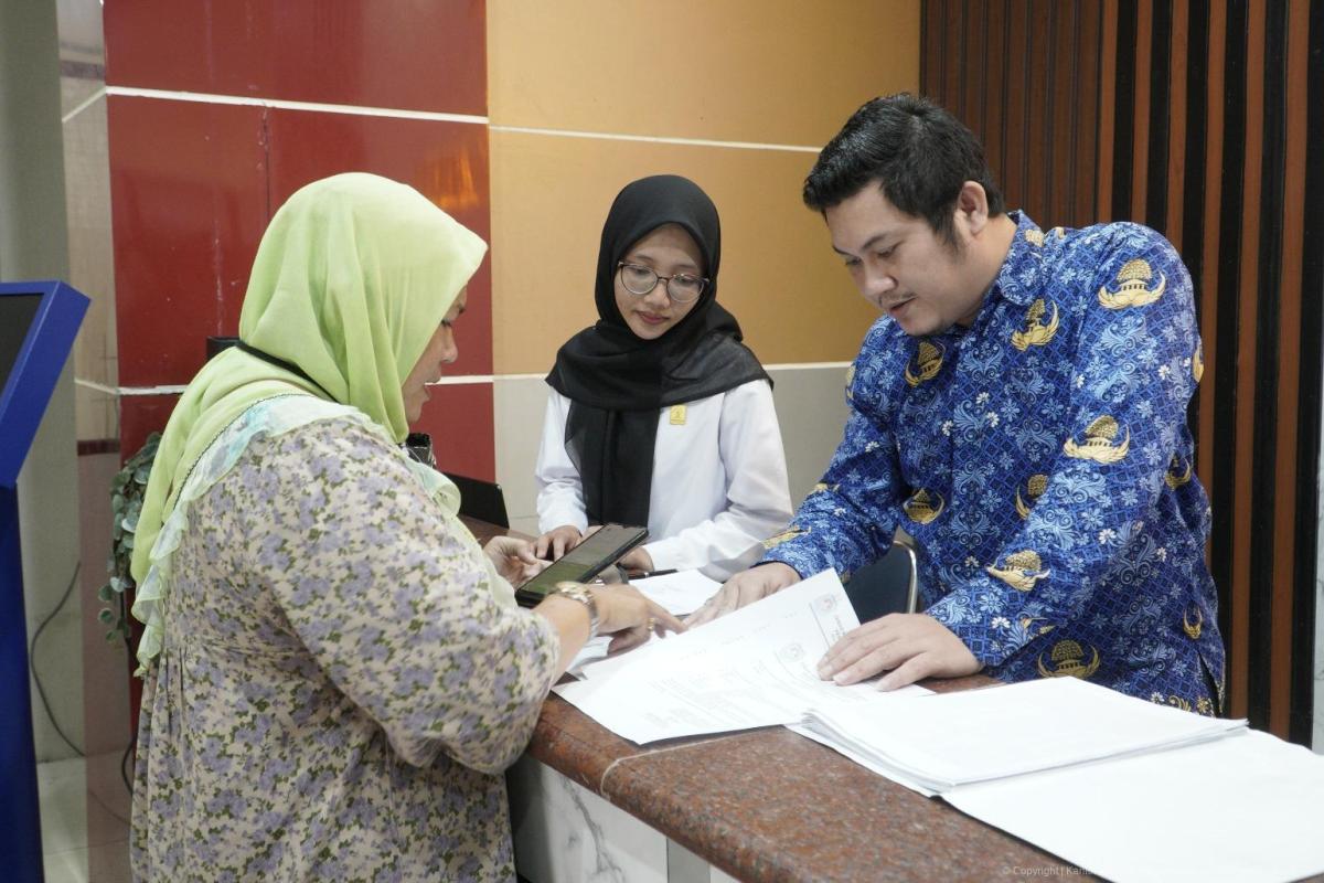 Kanwil Kemenkum Kalbar memberikan pelayanan konsultasi kekayaan intelektual pada Selasa (28/10).