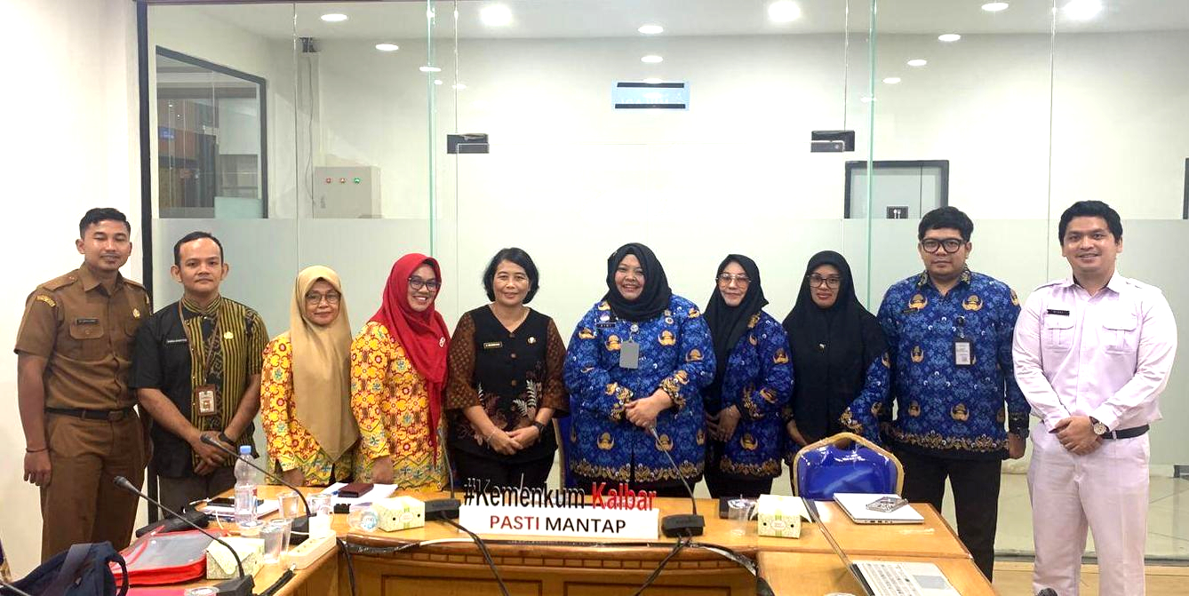 Kanwil Kemenkum Kalbar menggelar rapat harmonisasi Raperda Ketapang pada Selasa (28/10).