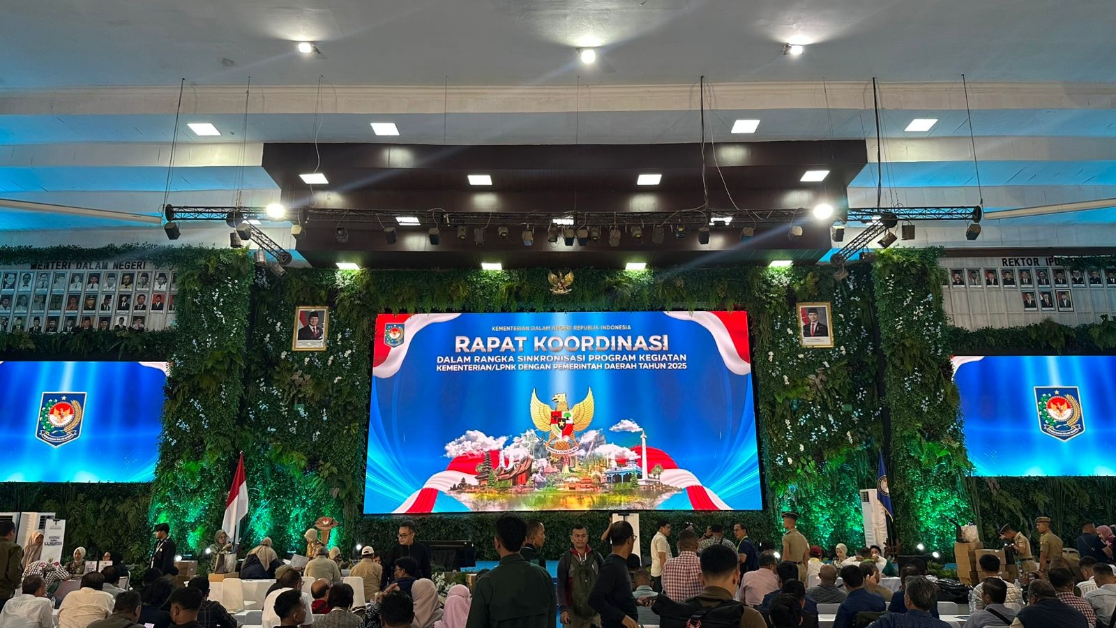 Rapat Koordinasi Sinkronisasi Program dan Kegiatan Kementerian/LPNK dengan Pemerintah Daerah Tahun 2025,  di Institut Pemerintahan Dalam Negeri (IPDN) Jatinangor, Selasa (28/10).