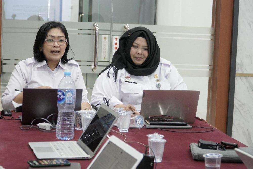 Kanwil Kemenkum Kalbar menggelar rapat harmonisasi Raperwal Singkawang pada Rabu (29/10).