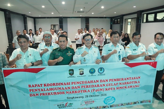 RAKOR: Wakil Wali Kota Singkawang Muhammadin hadir dalam rapat koordinasi P4GN di Kantor Wali Kota, Rabu (29/10).