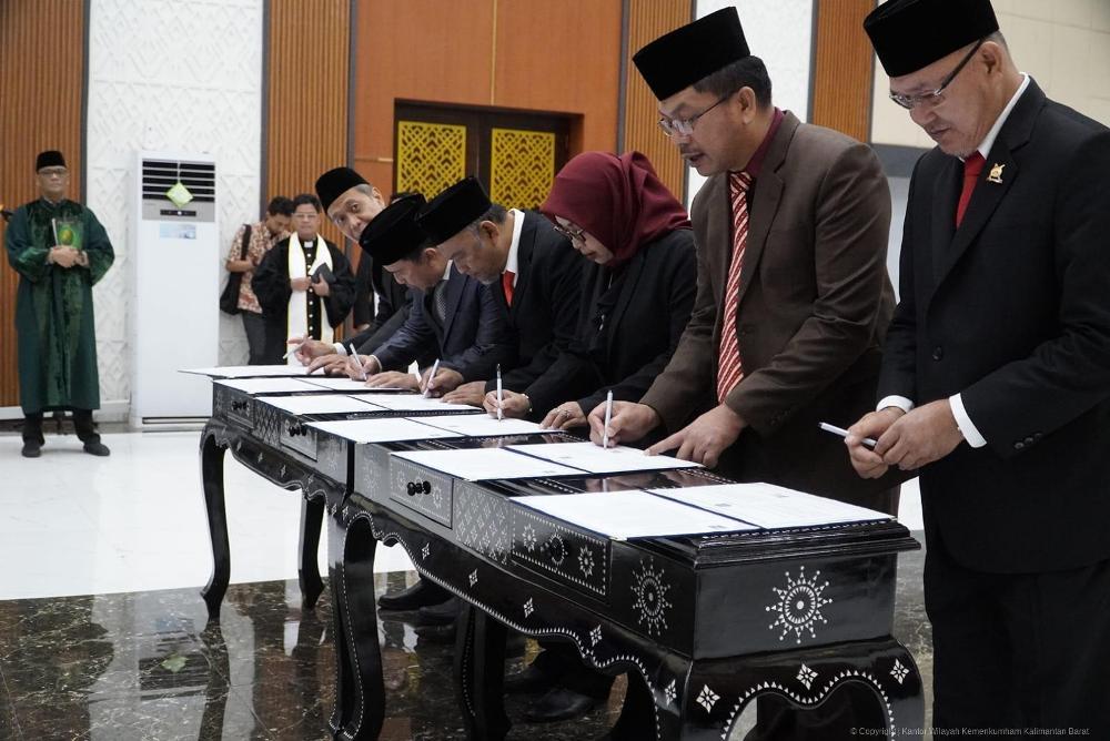 Pelantikan Anggota Majelis Kehormatan Notaris Wilayah (MKNW) Periode 2025&ndash;2028 yang dilaksanakan secara virtual dan serentak di seluruh Indonesia, Kamis (30/10).