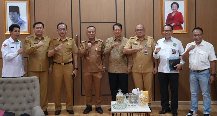 PESPARANI : Panitia Pesparani usai audiensi bersama Wakil Gubernur Kalimantan Barat, Krisantus Kurniawan, di Ruang Wagub Kalbar, Senin (3/11).