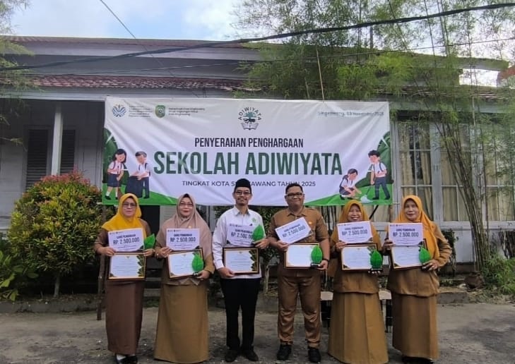 MTsN Kota Singkawang berhasil meraih Juara 1 Tingkat Kota Singkawang dengan nilai  82,71 disusul SMPN 8 (81,65), SMPN 10 (79,37), SMPN 17 (76,81), SMPN 20 (76,60), dan SMPN 7 (71,69).