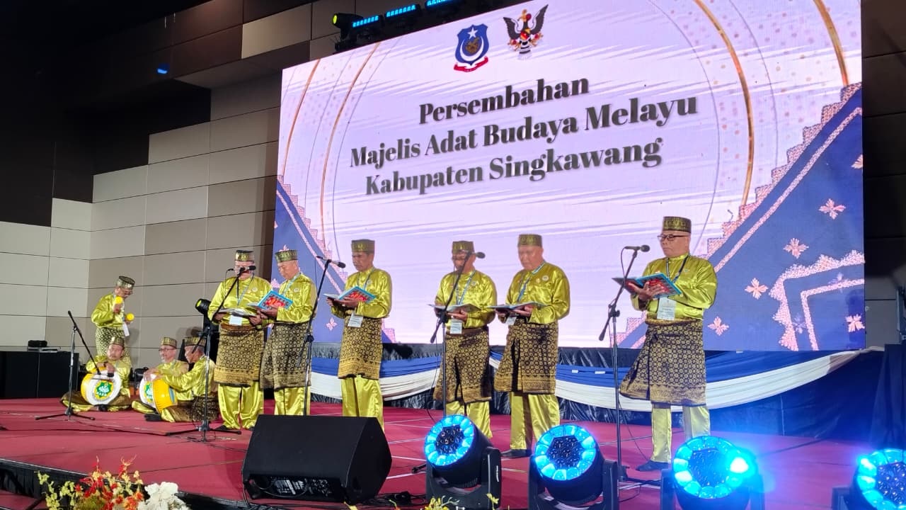 MABM : DPD MABM Singkawang menampilkan Dzikir Nazam dalam Festival Marhaban Borneo yang diselenggarakan oleh Persatuan Kebangsaan Melayu Serawak.